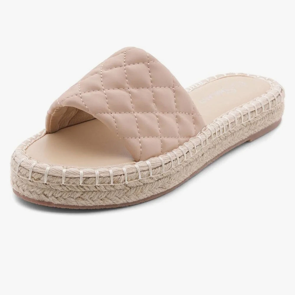 Slip on quilted sandals. Rope small platform.